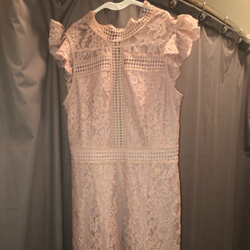 pink dress